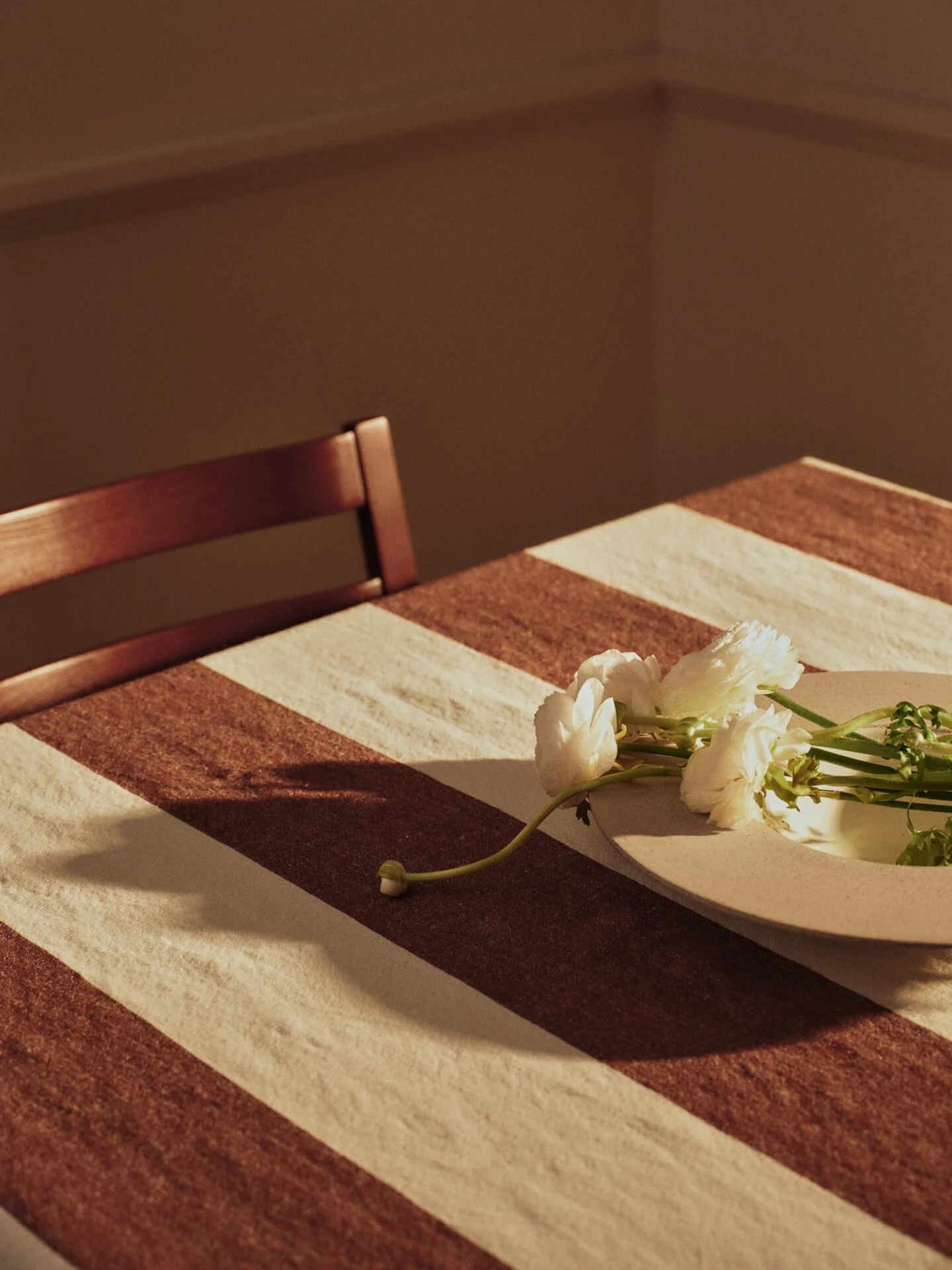 Hale Tablecloth - Chestnut/Frosted Lime - Image 3