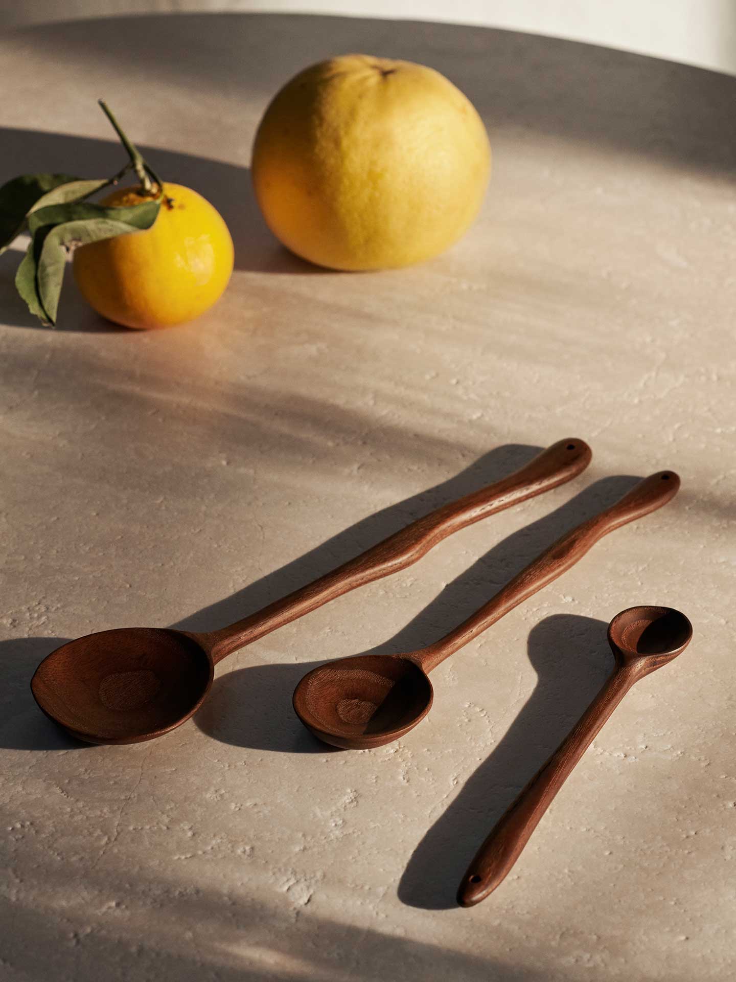 Meander Spoon - Dark Brown - Image 2